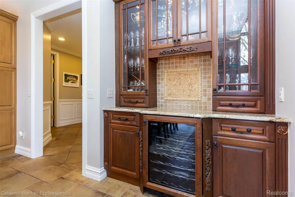 57177 Covington Drive Washington Township, MI 48094