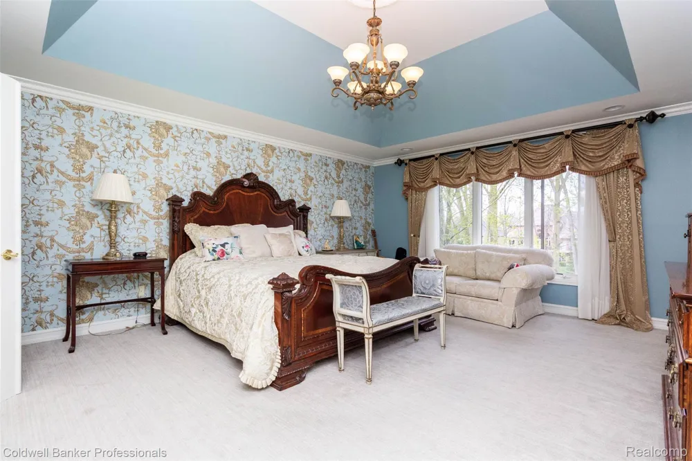 57177 Covington Drive Washington Township, MI 48094