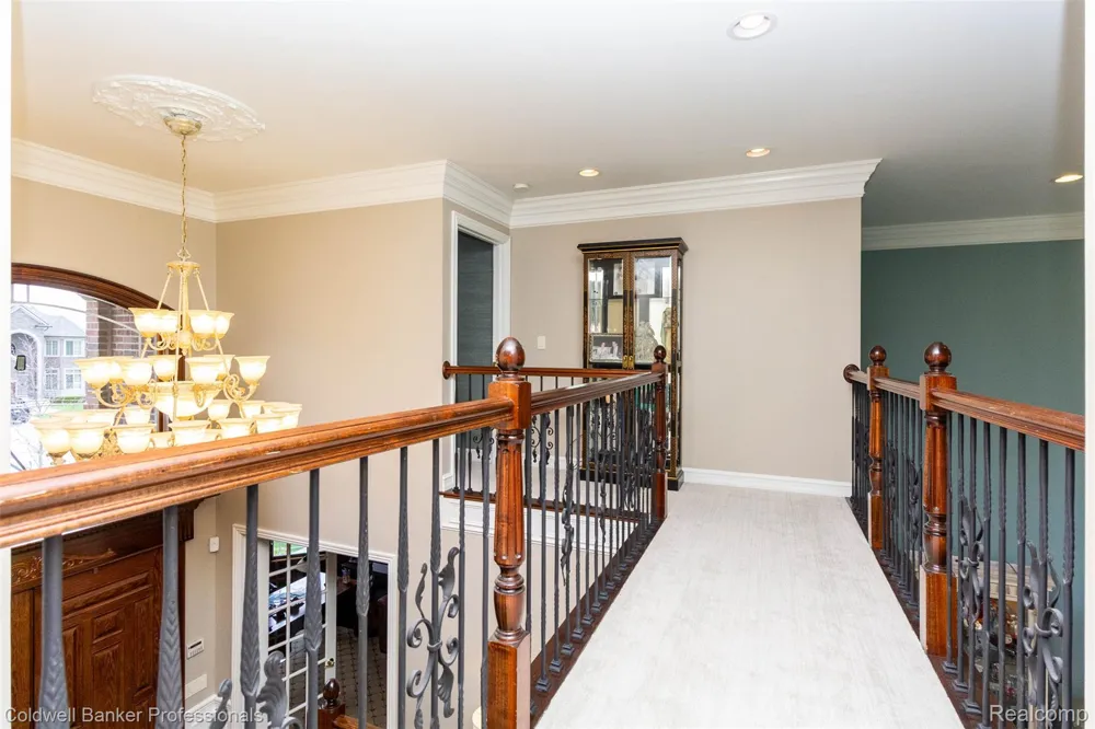 57177 Covington Drive Washington Township, MI 48094