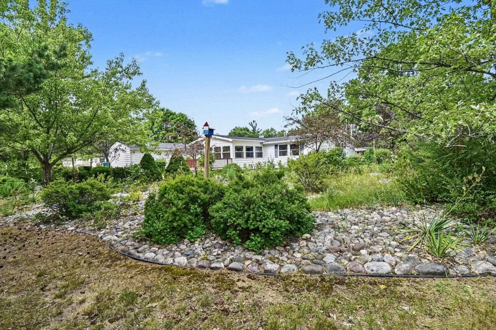 10609 Bissonette Drive Oscoda Charter Township, MI 48750