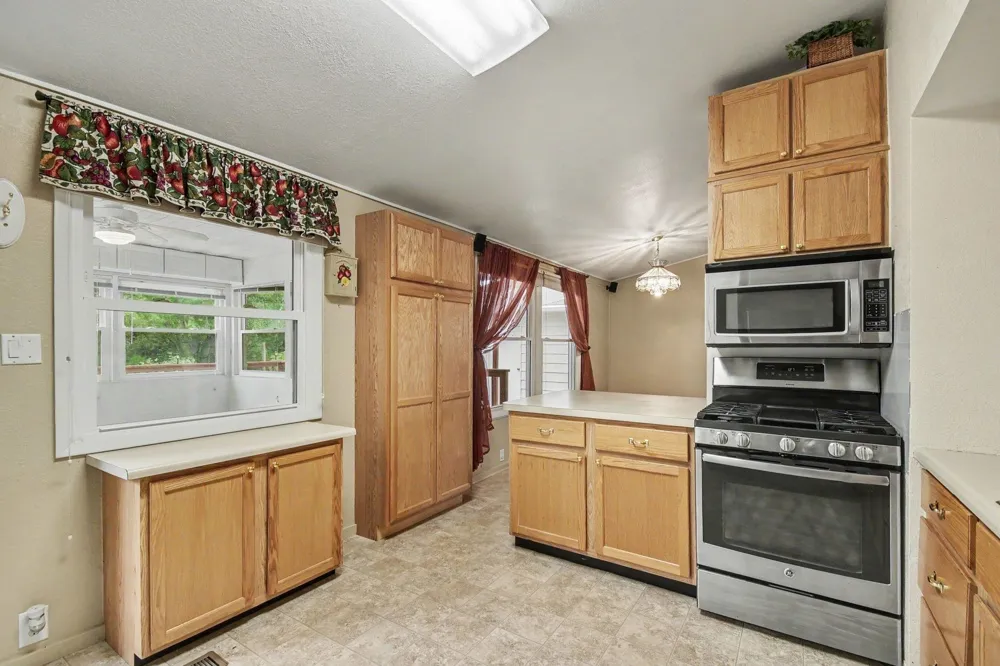 10609 Bissonette Drive Oscoda Charter Township, MI 48750