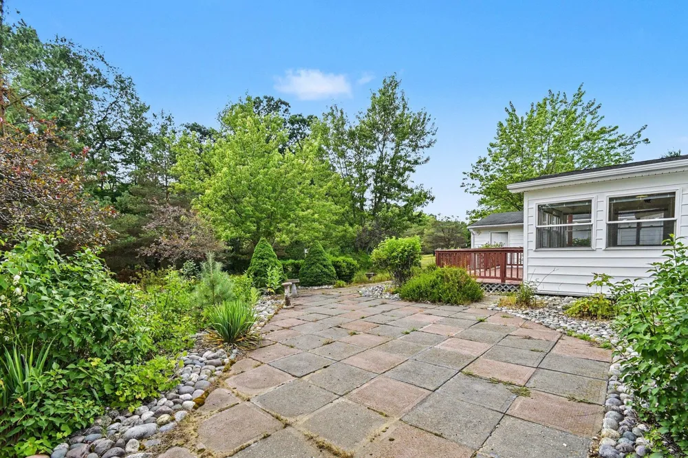 10609 Bissonette Drive Oscoda Charter Township, MI 48750