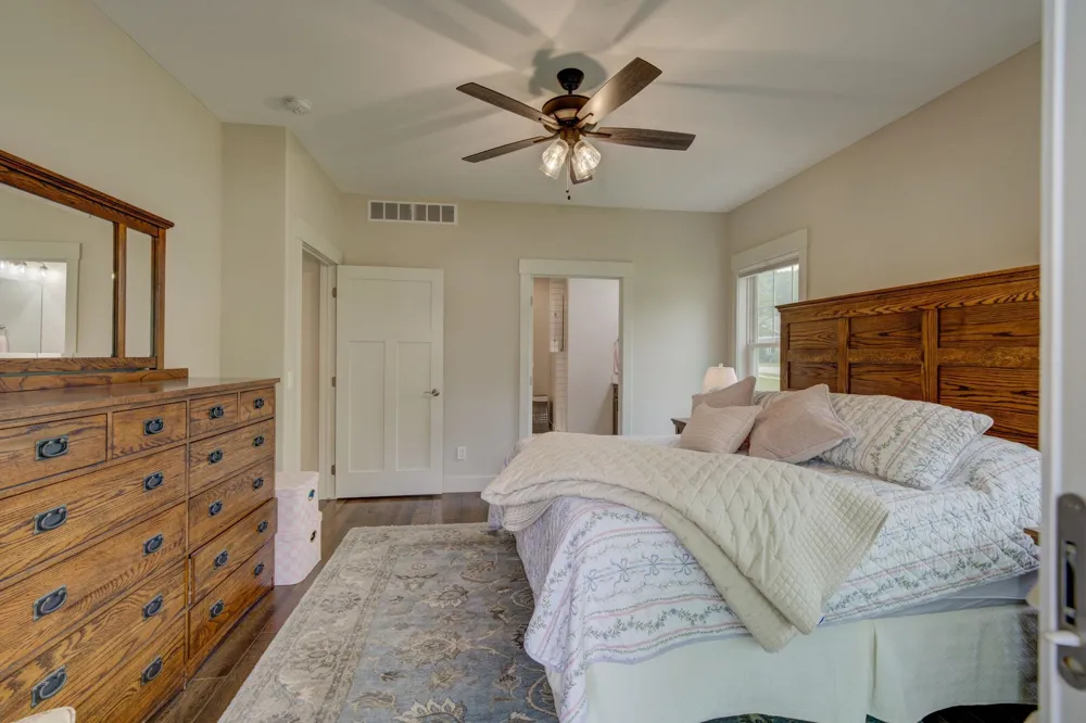 2235 Chelsea Lane Garfield Charter Township, MI 49685