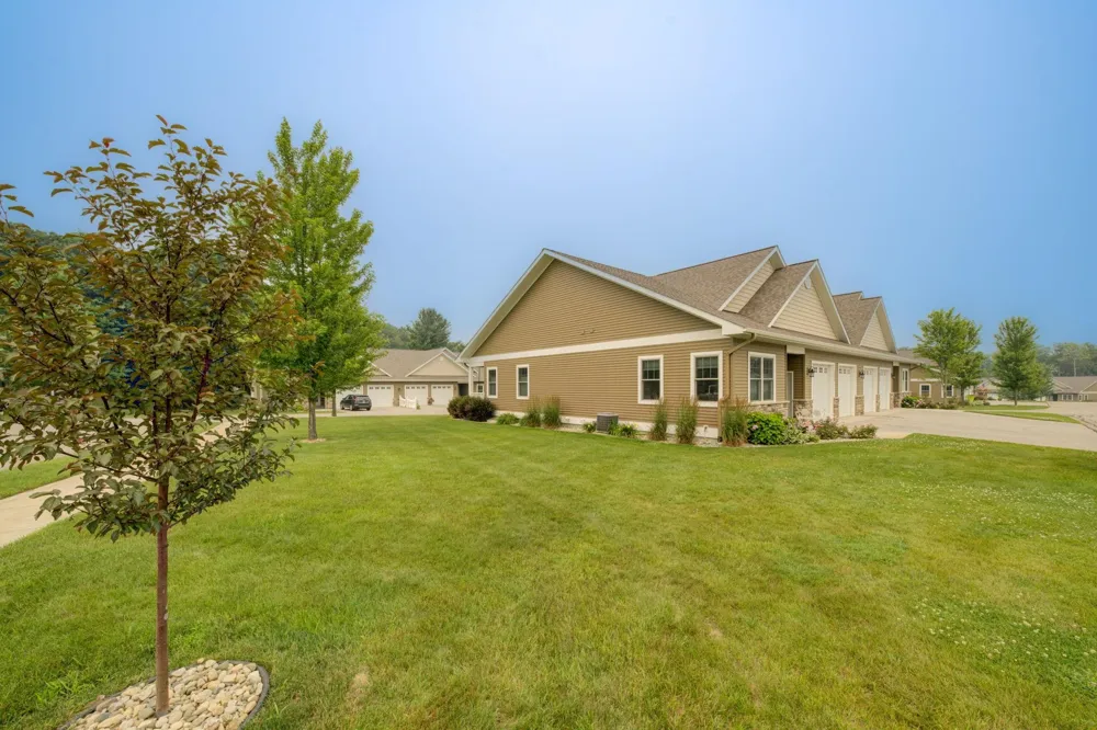 2235 Chelsea Lane Garfield Charter Township, MI 49685