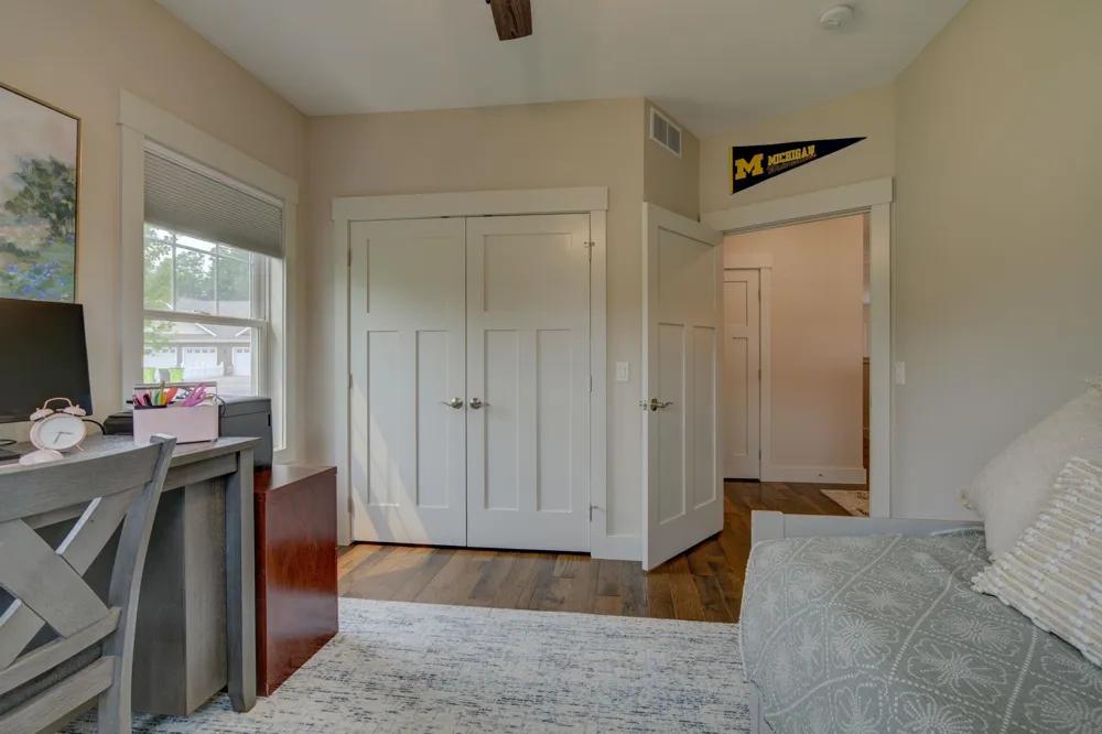 2235 Chelsea Lane Garfield Charter Township, MI 49685