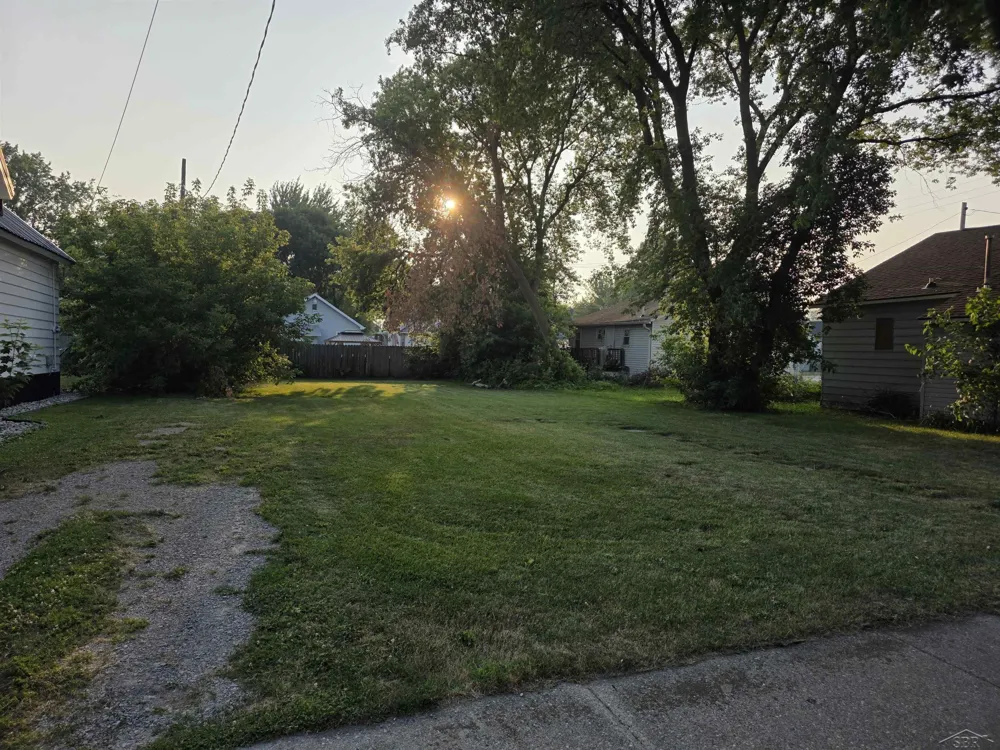 208 S Sheridan Street Bay City City, MI 48604