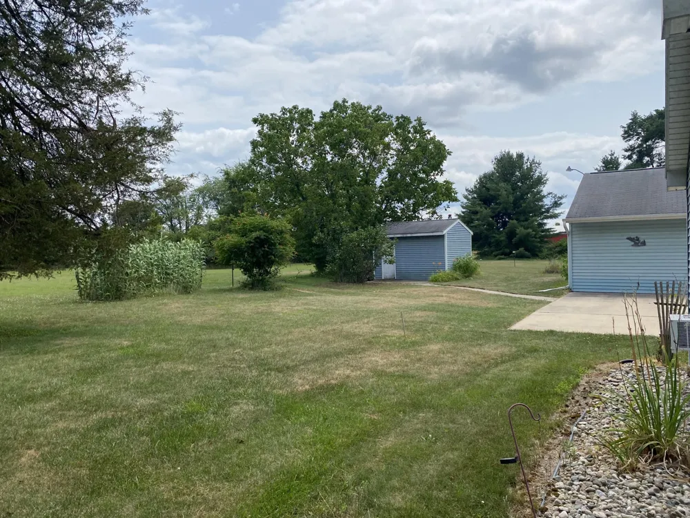627 S Ensley Street Reynolds Township, MI 49329