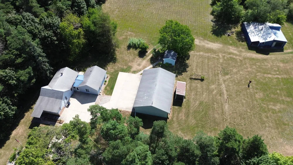 627 S Ensley Street Reynolds Township, MI 49329