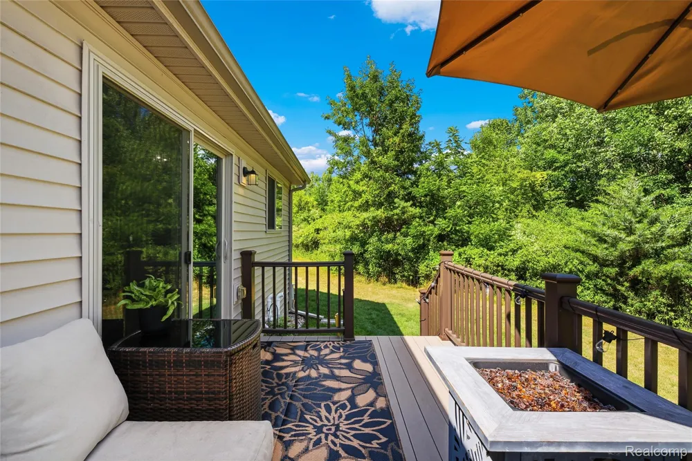 5429 Pintail Court Burton City, MI 48509