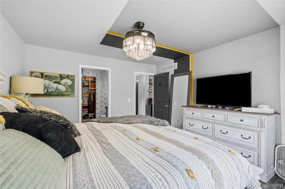 5429 Pintail Court Burton City, MI 48509
