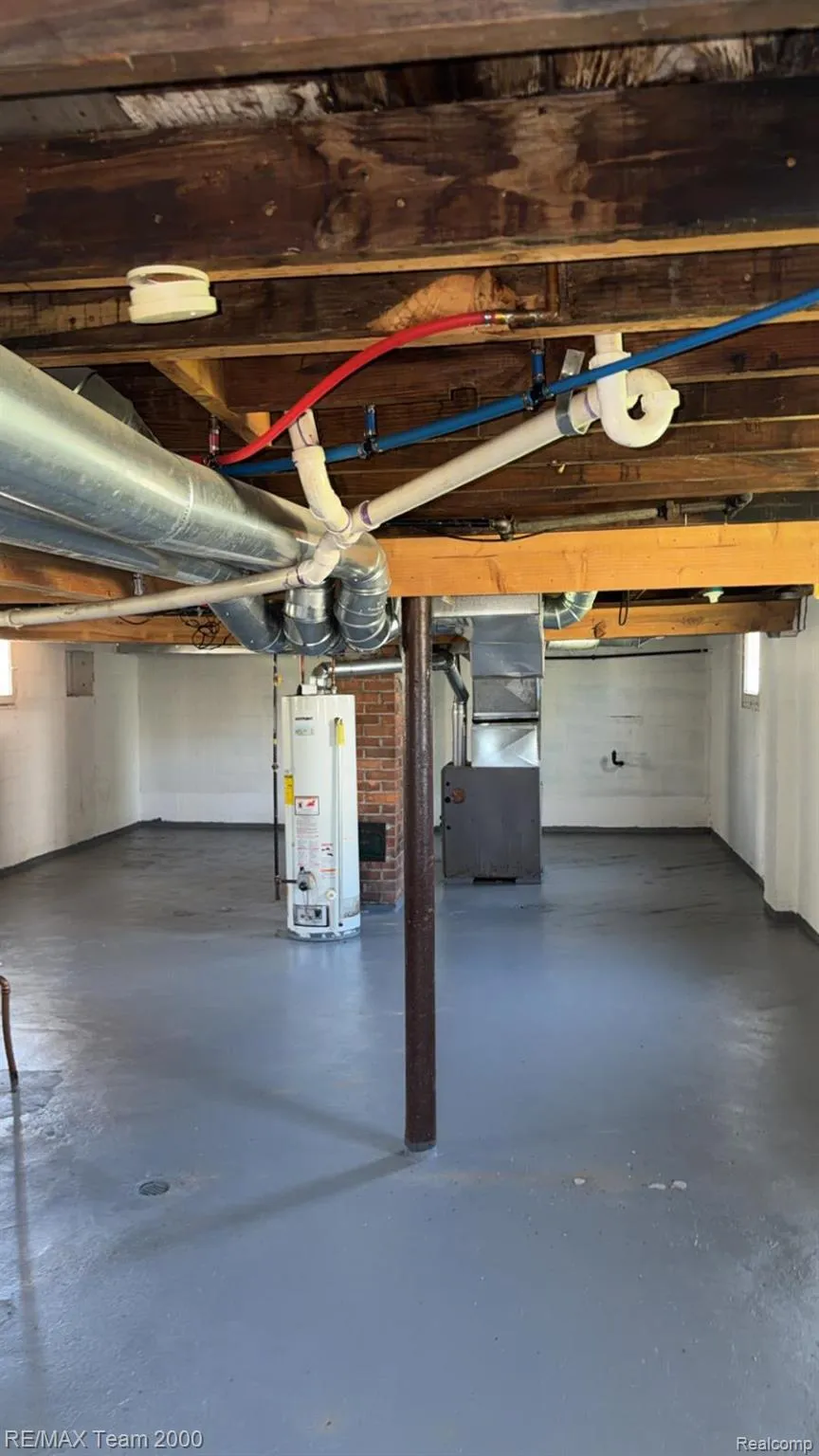 734 Cleophus Parkway Lincoln Park City, MI 48146