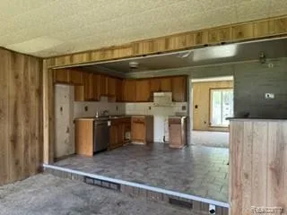 29108 Riveroak Drive Romulus City, MI 48174