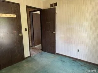 29108 Riveroak Drive Romulus City, MI 48174