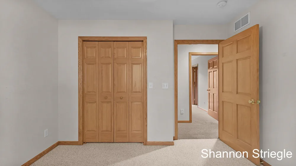 4864 Westshire Drive NW Alpine Township, MI 49321