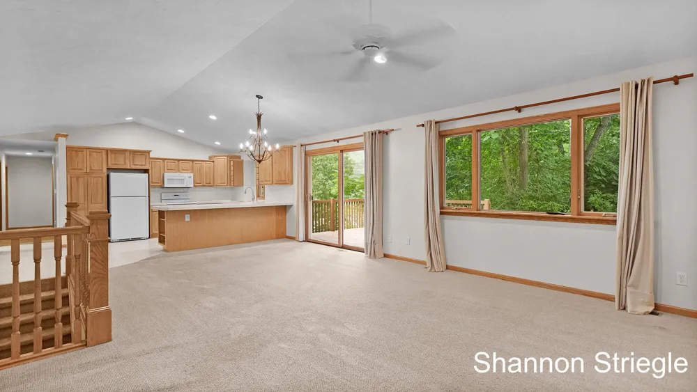 4864 Westshire Drive NW Alpine Township, MI 49321