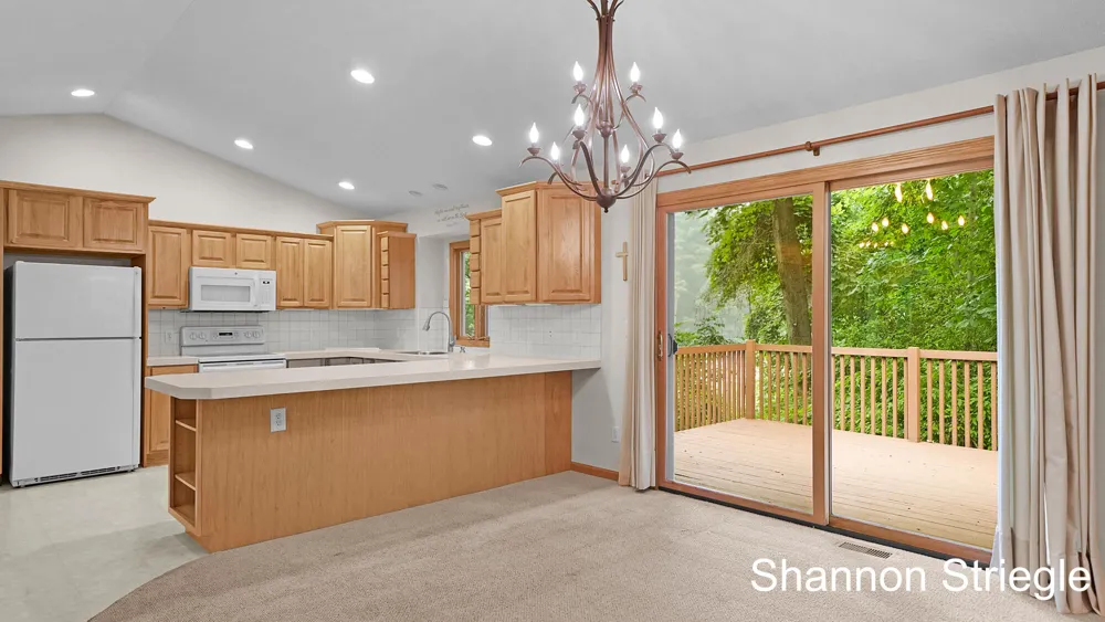 4864 Westshire Drive NW Alpine Township, MI 49321