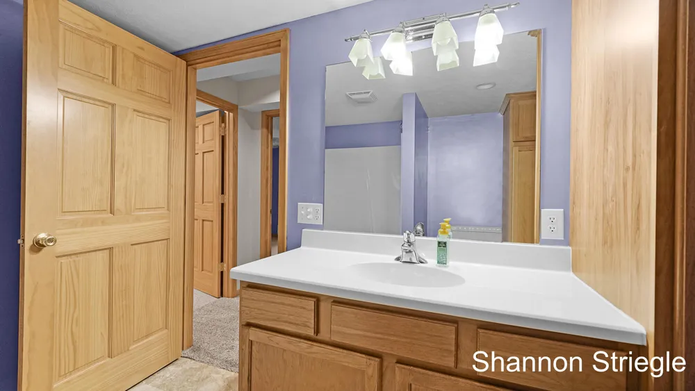 4864 Westshire Drive NW Alpine Township, MI 49321