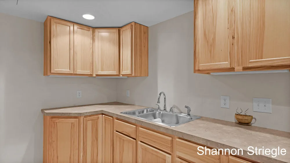 4864 Westshire Drive NW Alpine Township, MI 49321