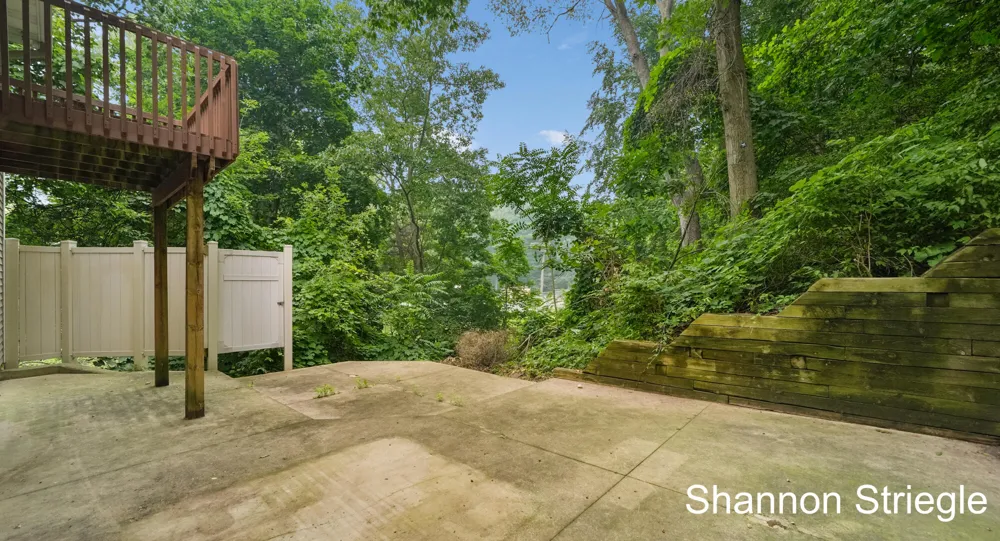 4864 Westshire Drive NW Alpine Township, MI 49321