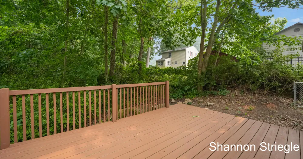 4864 Westshire Drive NW Alpine Township, MI 49321
