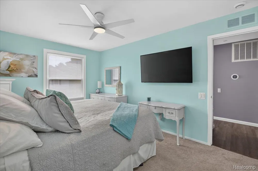 2818 Willow Court Orion Charter Township, MI 48360