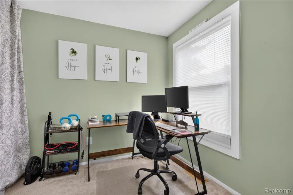 2818 Willow Court Orion Charter Township, MI 48360