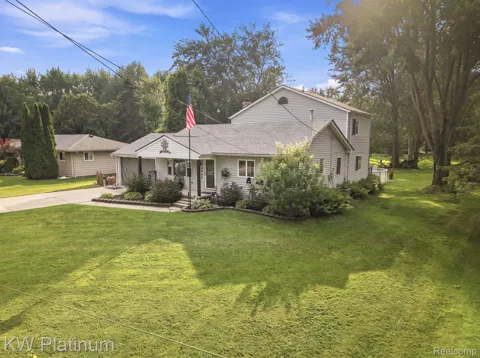 47389 Sugarbush Road