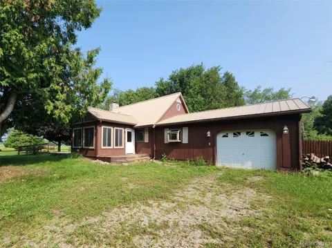 5665 White Creek Road
