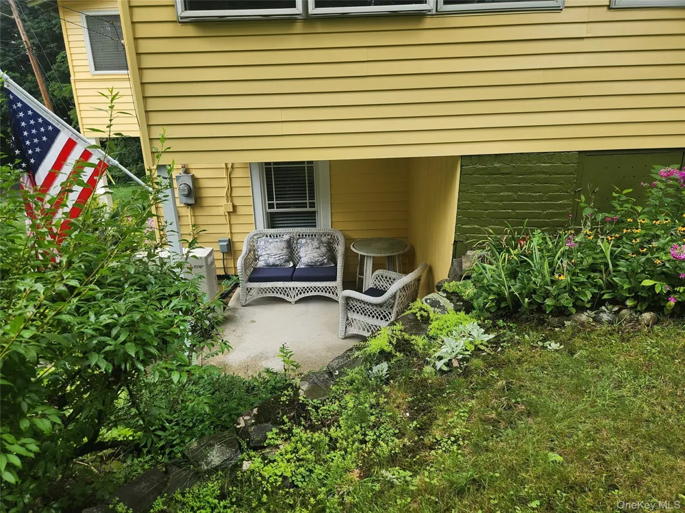 29 Cherry Street Red Hook, NY 12571