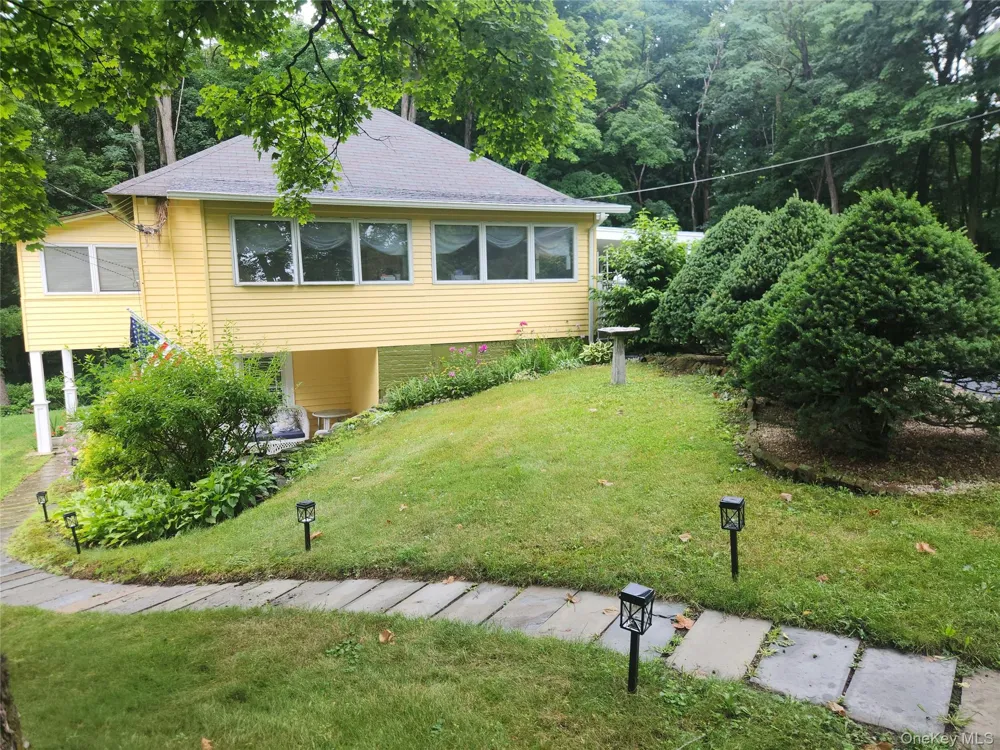 29 Cherry Street Red Hook, NY 12571