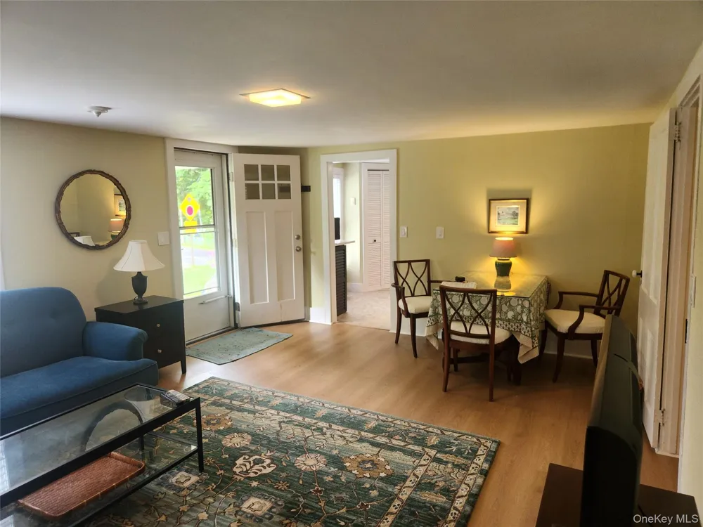 29 Cherry Street Red Hook, NY 12571