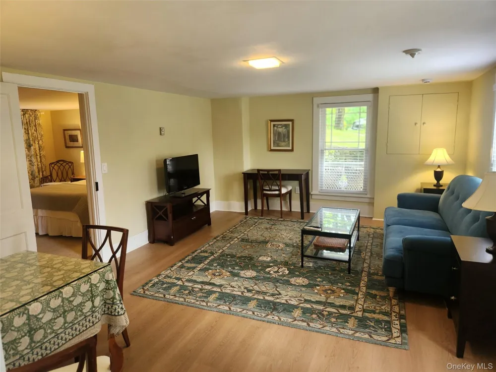 29 Cherry Street Red Hook, NY 12571