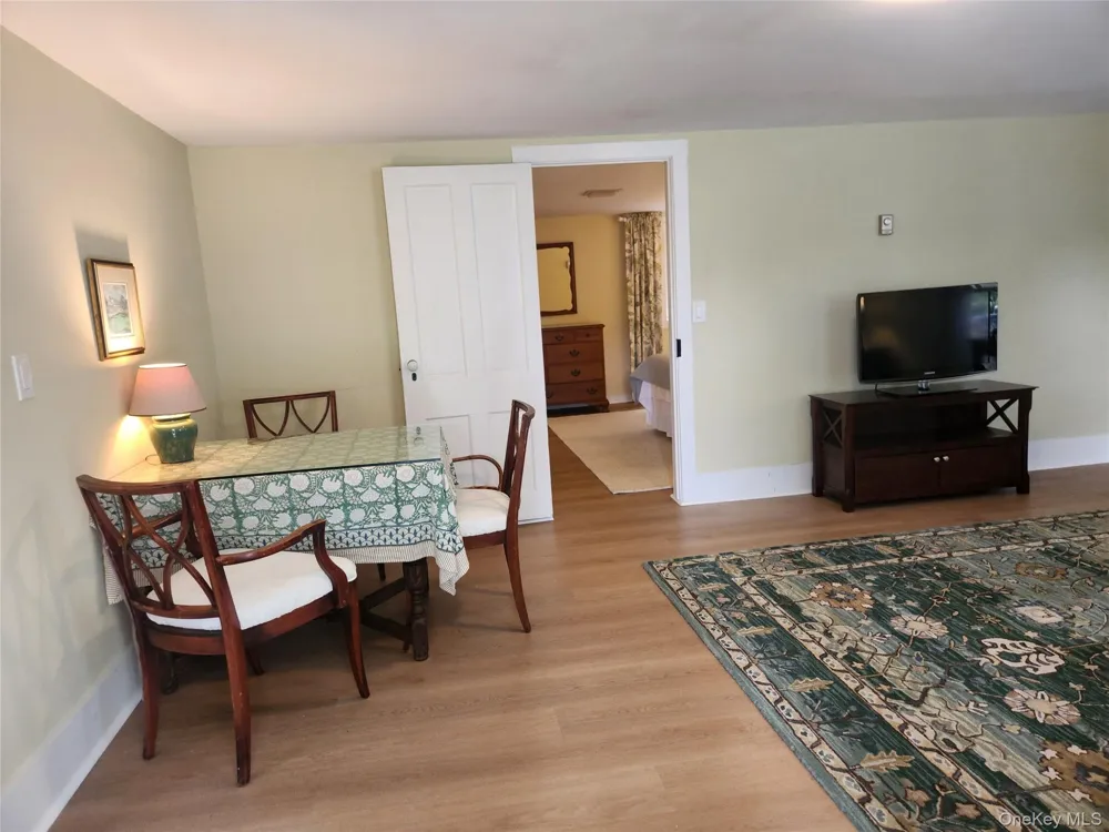 29 Cherry Street Red Hook, NY 12571