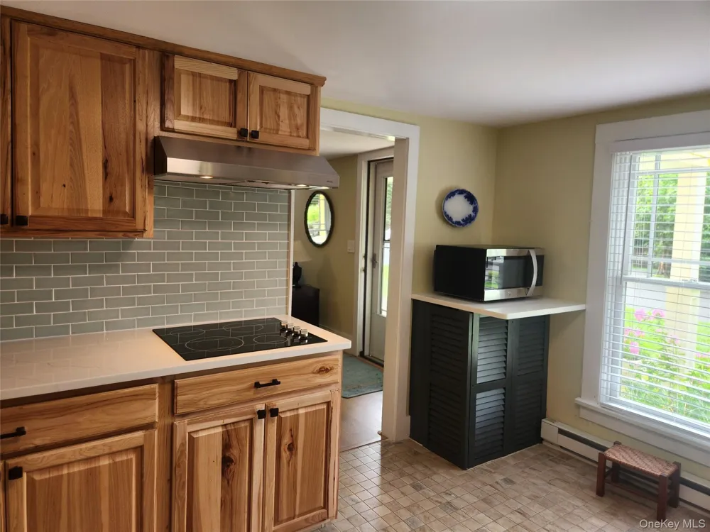 29 Cherry Street Red Hook, NY 12571