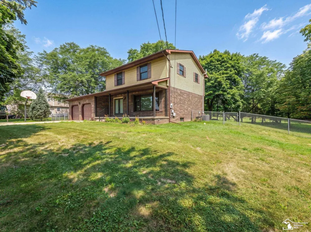 1902 S Raisinville Road Raisinville Township, MI 48161