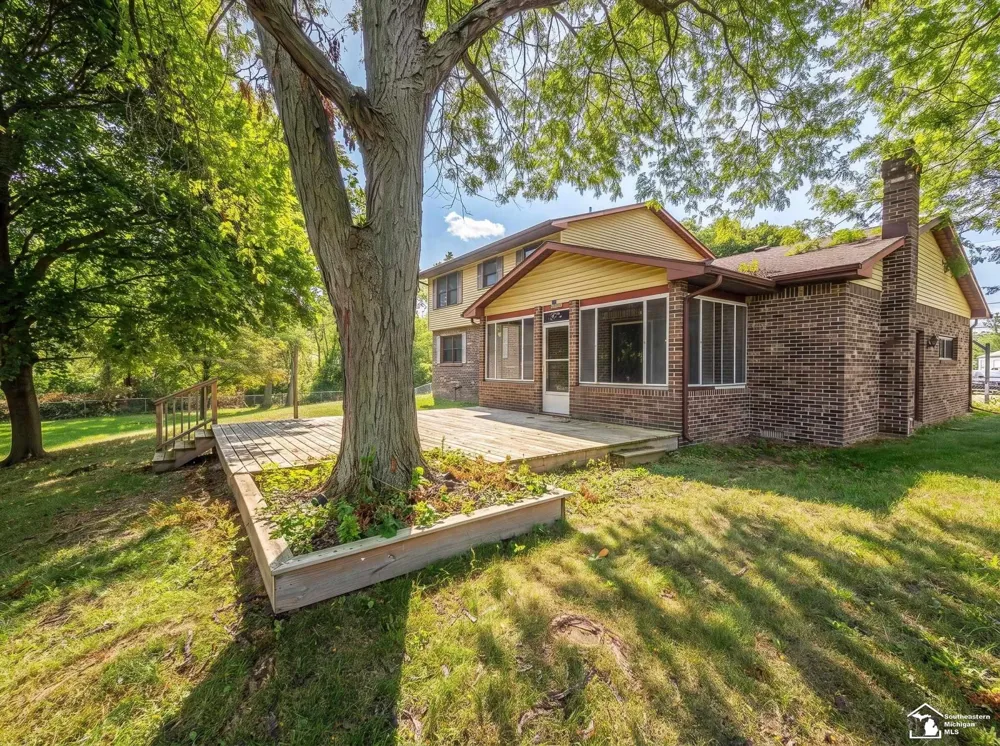 1902 S Raisinville Road Raisinville Township, MI 48161