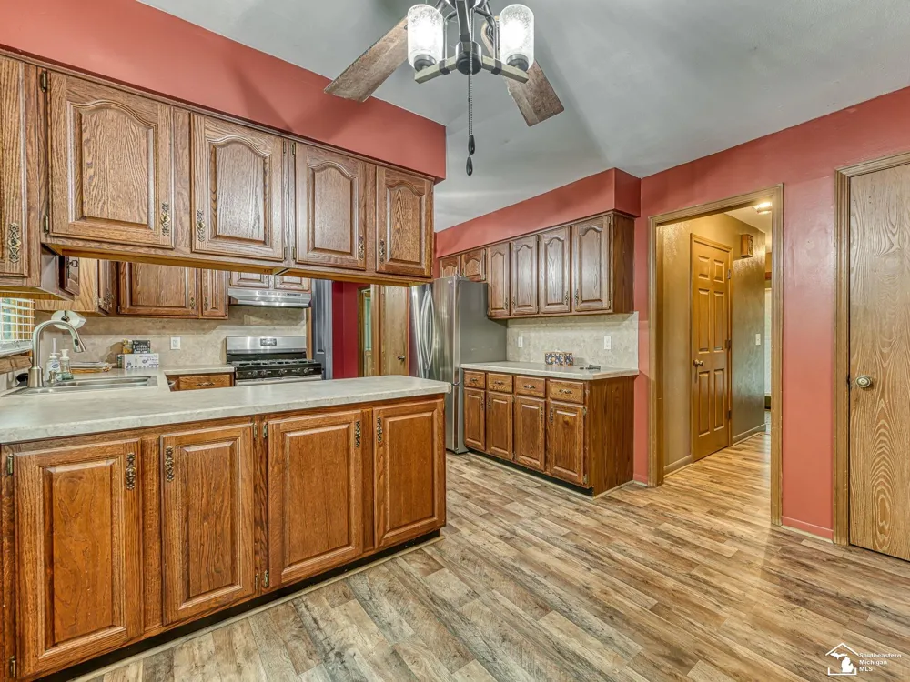 1902 S Raisinville Road Raisinville Township, MI 48161