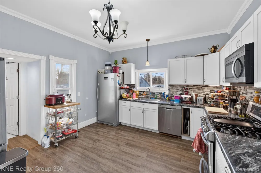 121 Livingston Street Howell City, MI 48843