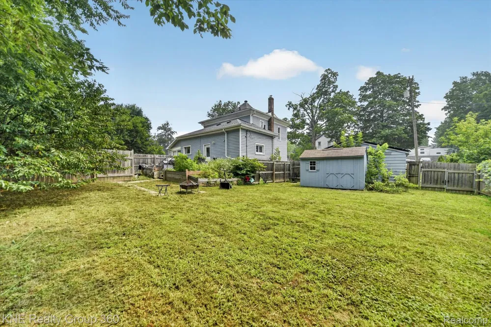 121 Livingston Street Howell City, MI 48843