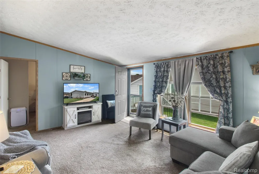 13482 Pear Street Ash Township, MI 48117