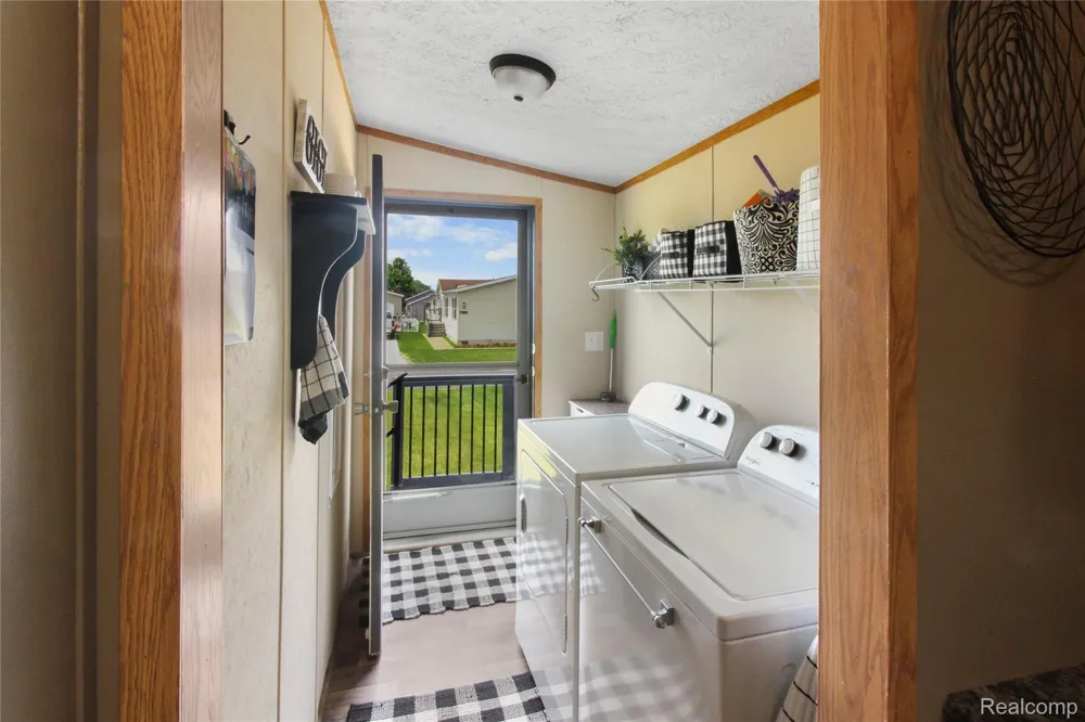 13482 Pear Street Ash Township, MI 48117