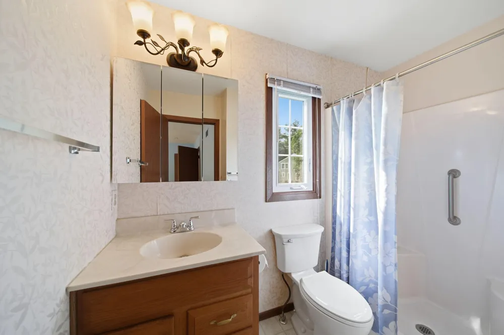 2760 Walden Woods Boulevard Blackman Charter Township, MI 49201