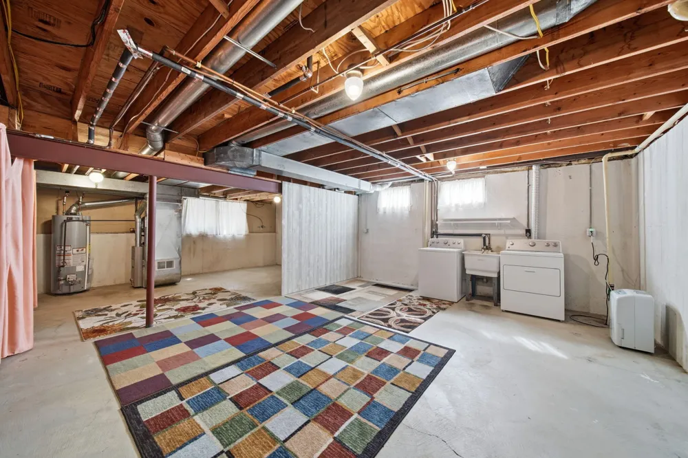 2760 Walden Woods Boulevard Blackman Charter Township, MI 49201