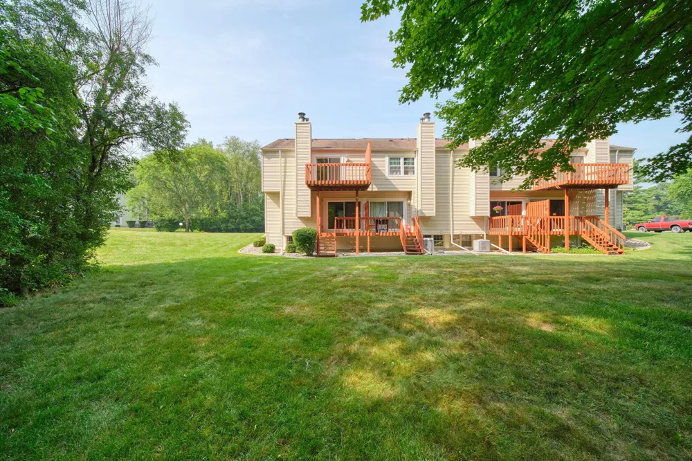 2760 Walden Woods Boulevard Blackman Charter Township, MI 49201