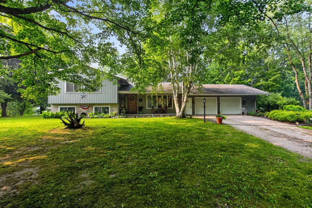 20210 Maple Drive Richmond Township, MI 49677