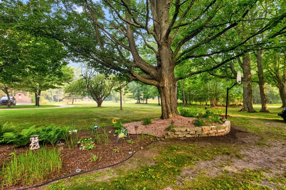 20210 Maple Drive Richmond Township, MI 49677