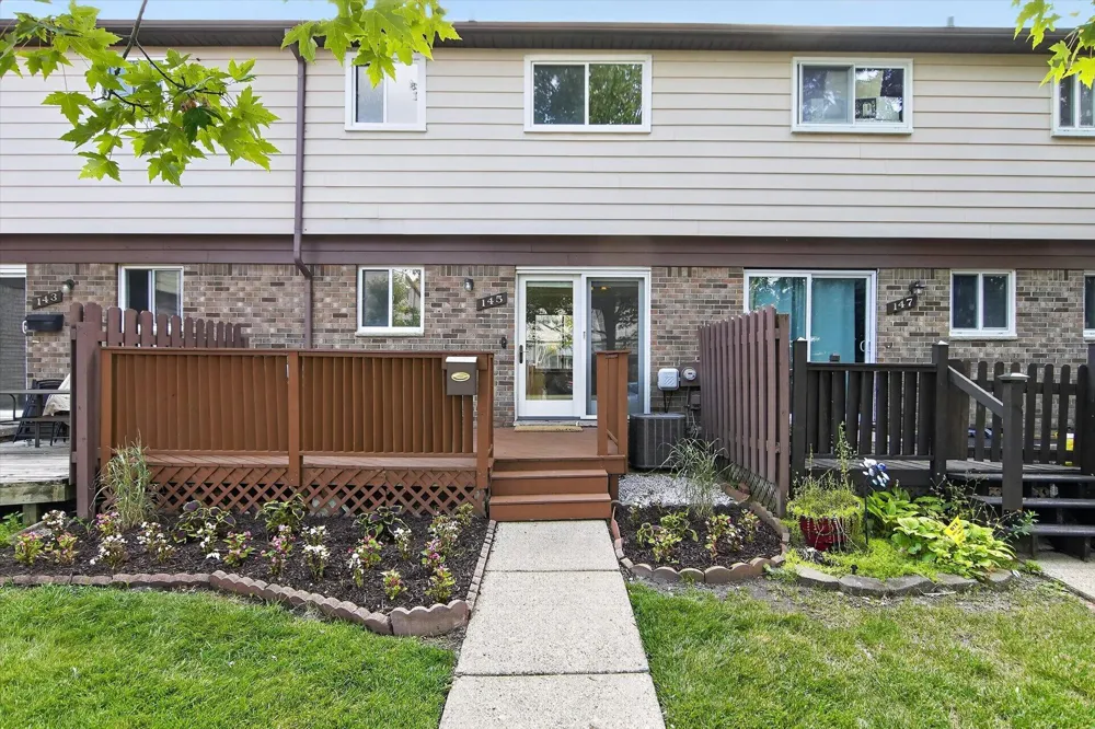 145 Sheffield Drive Saline City, MI 48176