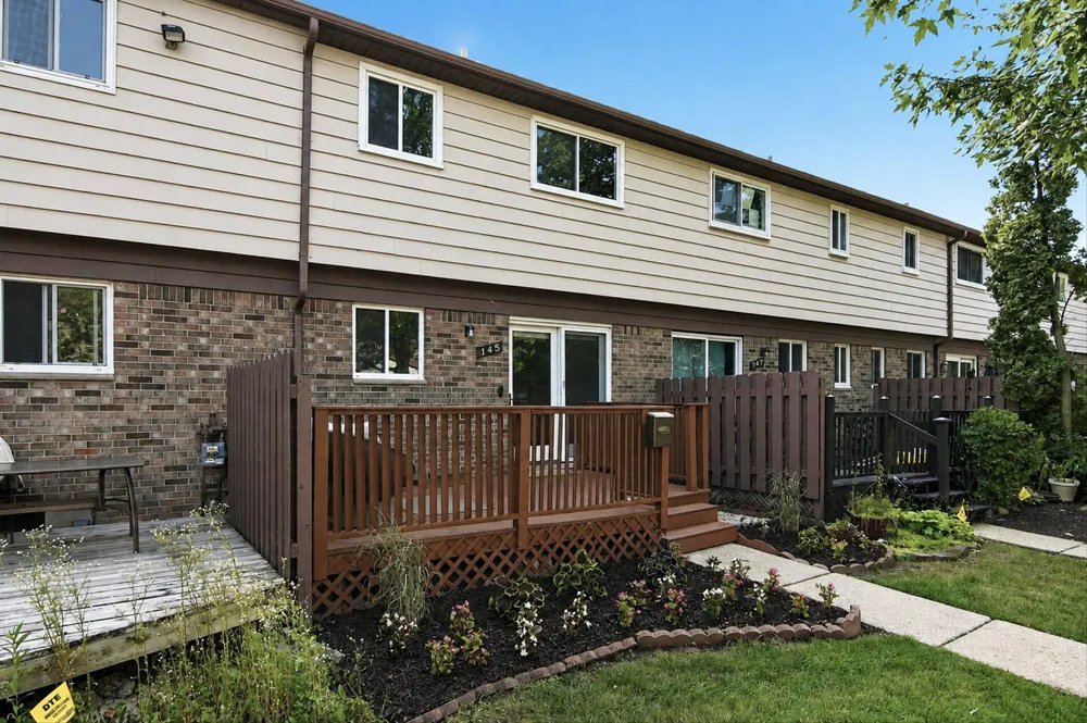 145 Sheffield Drive Saline City, MI 48176