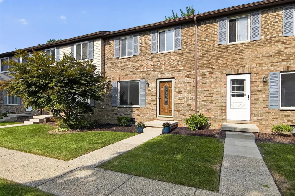 145 Sheffield Drive Saline City, MI 48176