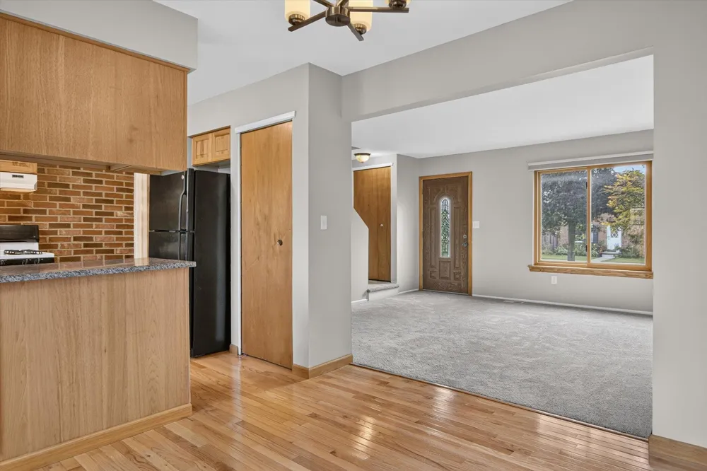 145 Sheffield Drive Saline City, MI 48176